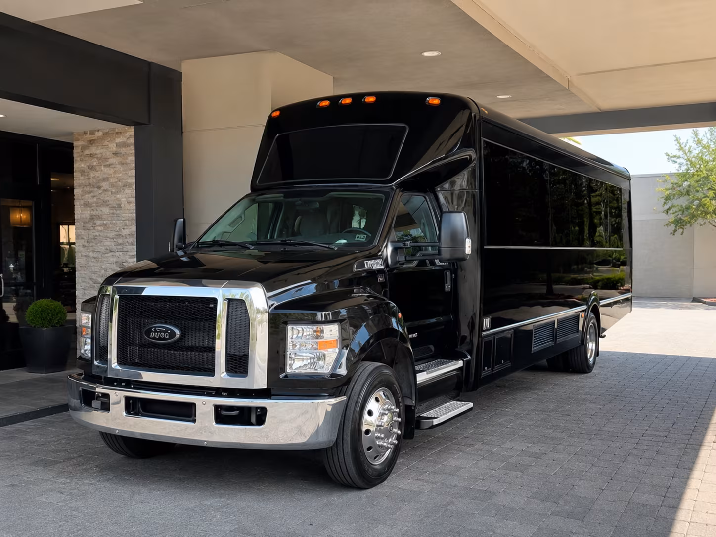 Pasadena Birthday, Sweet 16, & Quinceañera Transportation party bus exterior