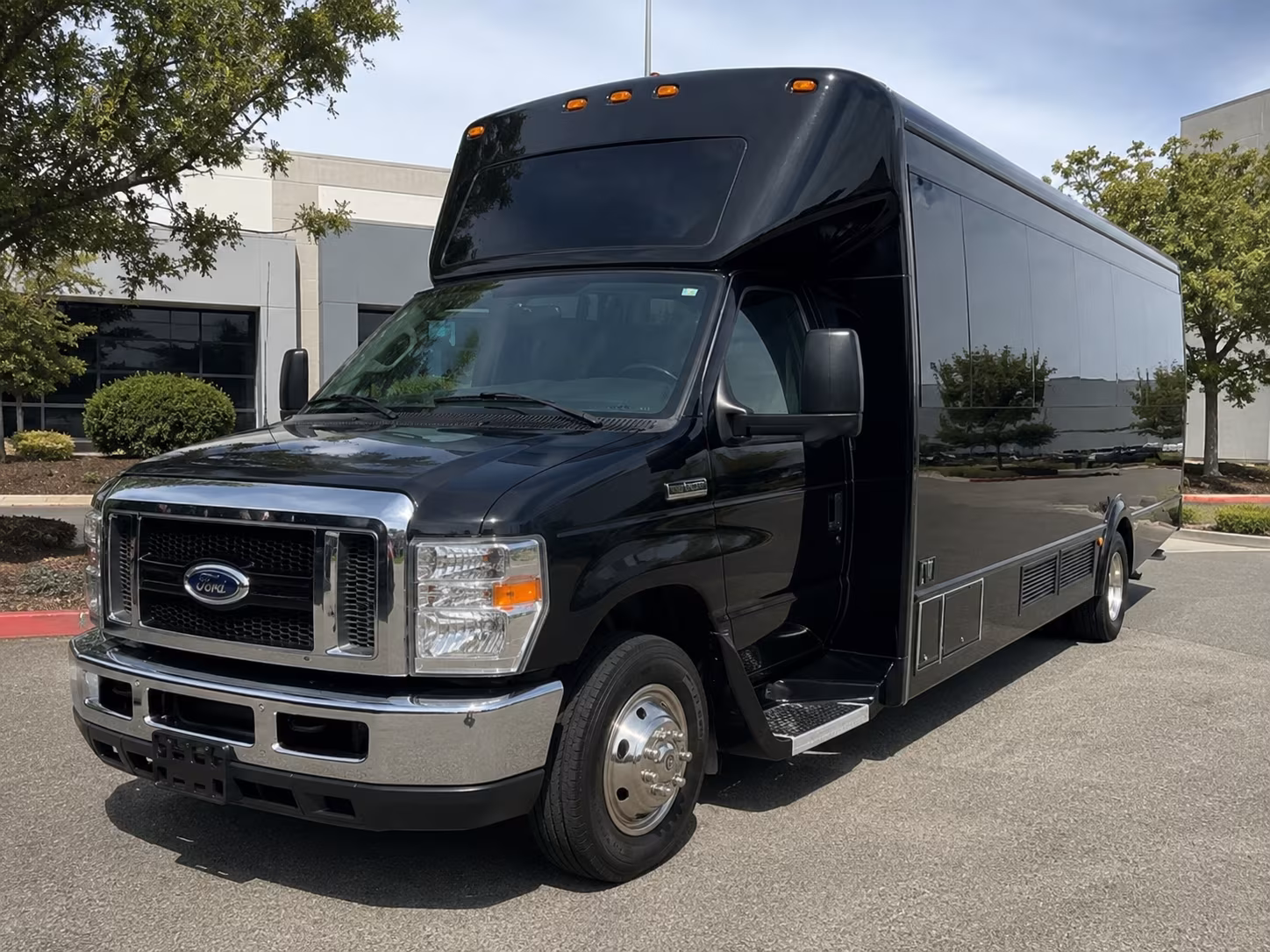 Pasadena Party Bus Rental